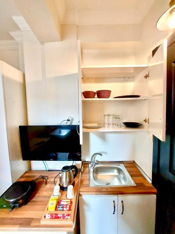 Mates Istiklal Suites Istanbul Eksteriør billede