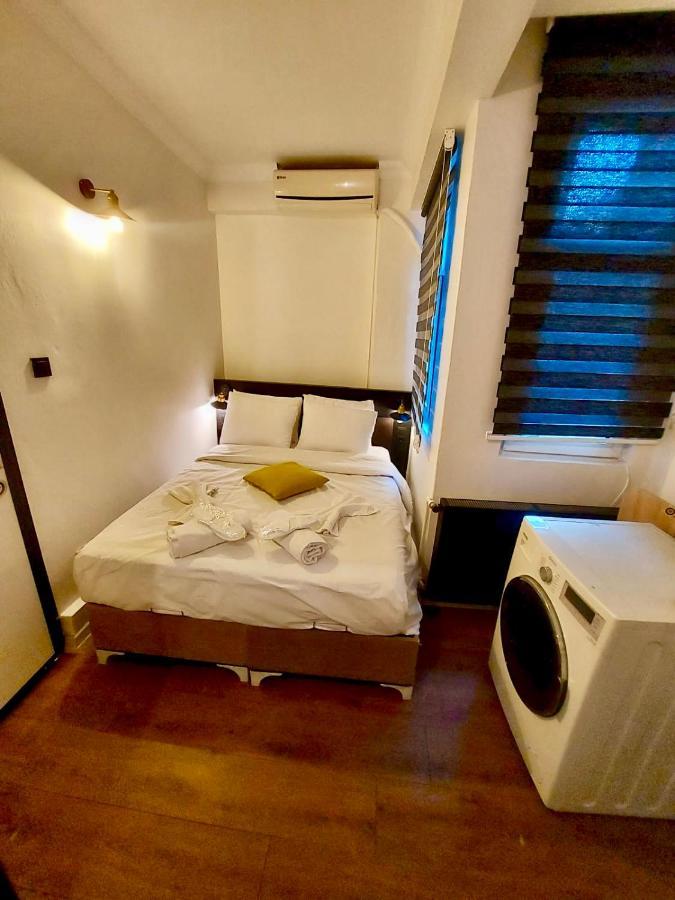 Mates Istiklal Suites Istanbul Eksteriør billede