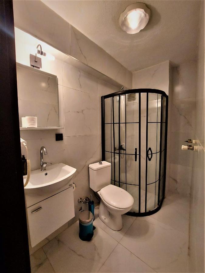 Mates Istiklal Suites Istanbul Eksteriør billede