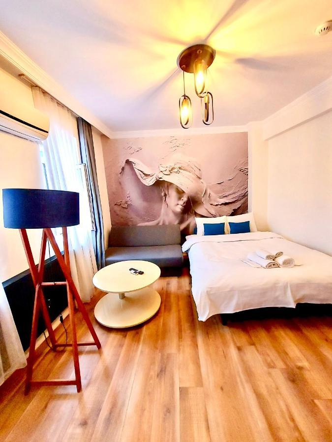 Mates Istiklal Suites Istanbul Eksteriør billede
